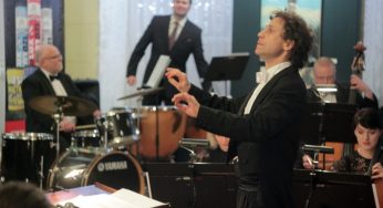 Польский оркестр сыграл концерт в Гродно и подарил чиновникам пиво