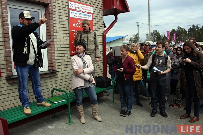 Недовольные предприниматели провели митинг на рынке «Южный»: заведующий разговаривать отказался Недовольные предприниматели провели митинг на рынке «Южный»: заведующий разговаривать отказался