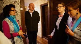 «До августа все расписано». Гродненцы сделали агроусадьбу из домика в деревне и удивляют гостей местной кухней