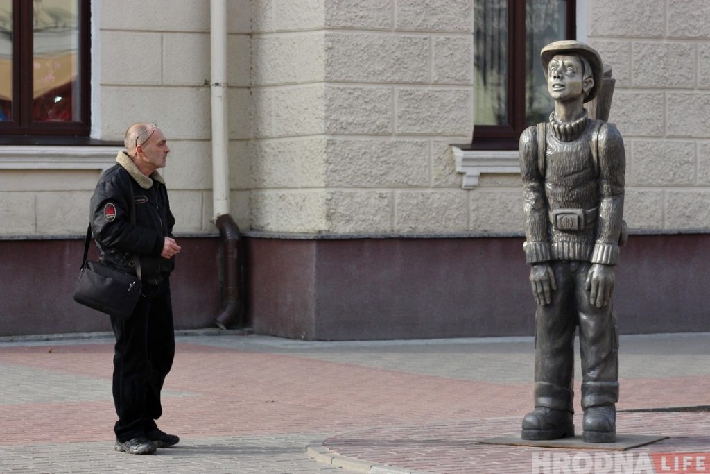 "Боже, храни Гродно!" Что говорят в соцсетях про демонтаж "туриста" на Советской   "Боже, храни Гродно!" Что говорят в соцсетях про демонтаж "туриста" на Советской