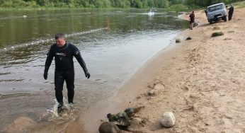 Гродненские спасатели чистят городские пляжи 