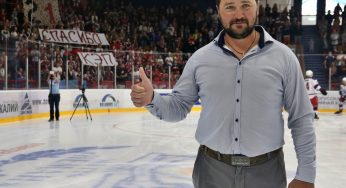 Свитер под своды арены, а номер изымут из обращения: в Гродно поблагодарили Андрея Коршунова за карьеру