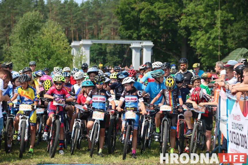 Веломарафон "Суседзі-2019" стартовал на Августовском канале под Гродно Веломарафон "Суседзі-2019" стартовал на Августовском канале под Гродно