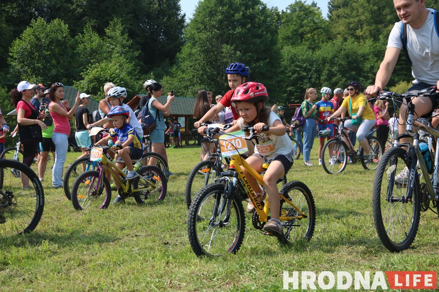 Веломарафон "Суседзі-2019" стартовал на Августовском канале под Гродно Веломарафон "Суседзі-2019" стартовал на Августовском канале под Гродно