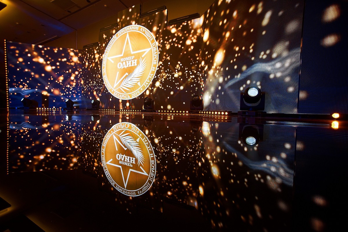 Студия йоги интерьер. Студия отдыха. Muraka мальдивы. Вестибюль в эко стиле. Место отдыха в школе.