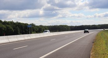 На М6 диких животных будут отпугивать дорожными знаками