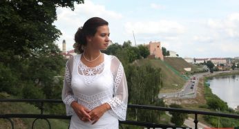 «Даже собака одна на всех». Художница из Гродно подготовила выставку о итальянской деревне и ее жителях