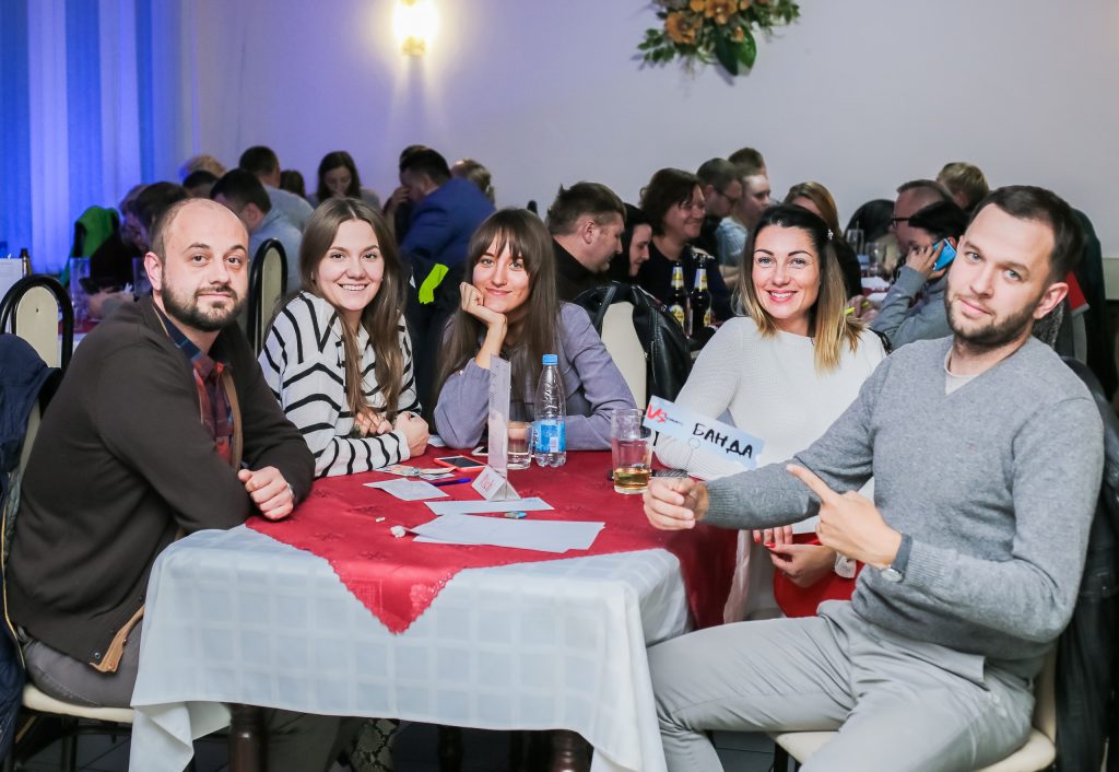 В Гродно появился новый интеллектуальный квиз - "VSпомнить VSё", где стоимость игры определяют участники В Гродно появился новый интеллектуальный квиз - "VSпомнить VSё", где стоимость игры определяют участники