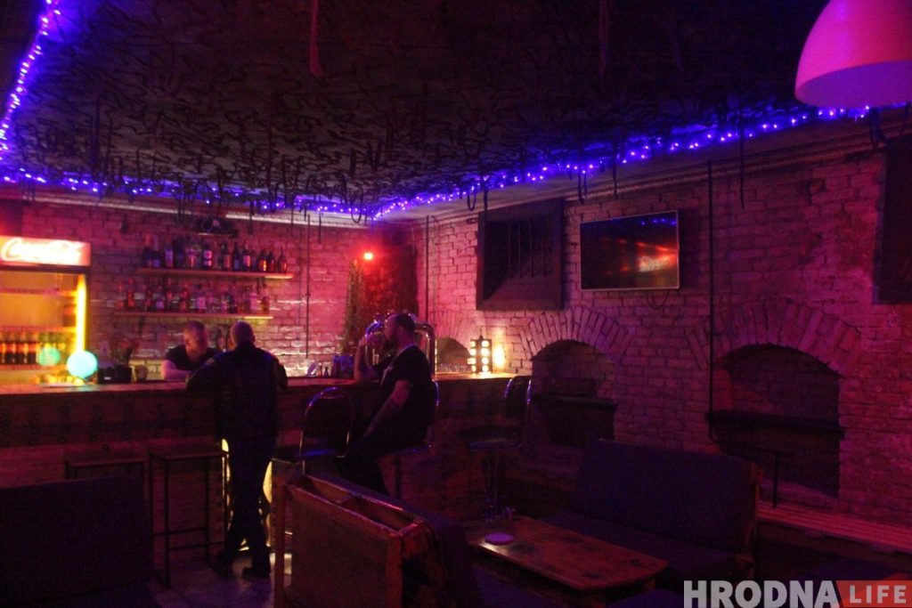 Бар First с Троицкой переехал на Лермонтова: «Тут больше площадь и больше возможностей» Бар First Лермонтова 8