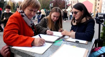 В Гродно собирают подписи против пропаганды однополых отношений: что говорят гродненцы?