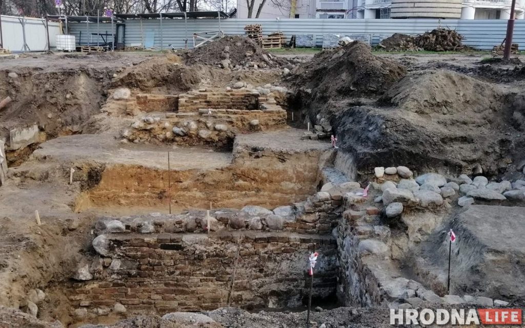 археологические раскопки на Замковой Замковая