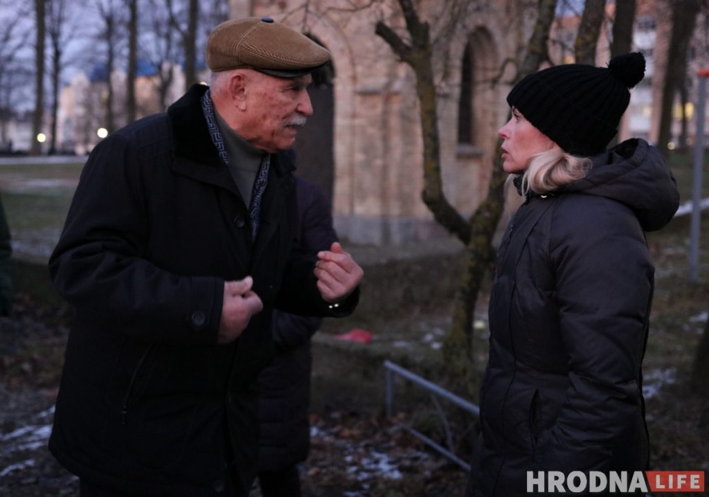 Ветераны хотят вырубить деревья на воинском кладбище. Жители Белуша против