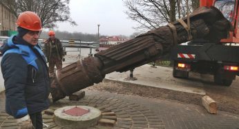 Деревянного Витовта должны были установить в Лиде, но поставили в Гродно. И почему не появились памятники Калиновскому и Богдановичу
