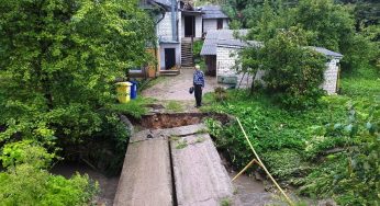 Жителей домов на берегу Городничанки, «отрезанных от мира» после разрушения моста, переселят