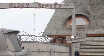 «Эти люди заслуживают смерти». Православный бизнесмен из-под Гродно объяснил свою вывеску «пи<em></em>*асом вход воспрещен»