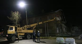 «Спыніце знішчэнне Гародні». Пока вы спали, на Волковича стали сносить старинный дом
