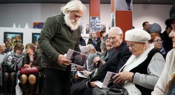  “Кто нас, пенсионеров, знал? А он сделал нас героями». В Гродно представили новую книгу Руслана Кулевича