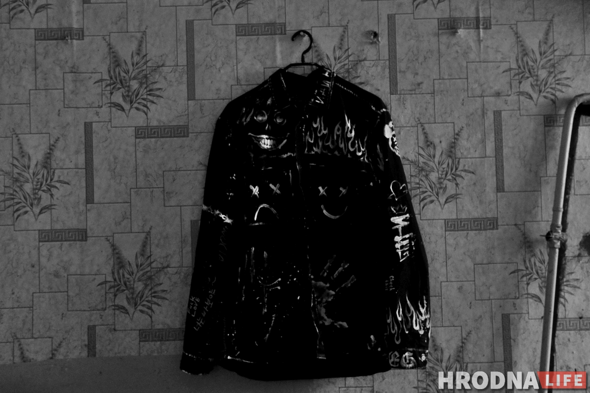 Галерея одного дня: молодые художники выставились в пустой квартире в центре Гродно Галерея одного дня: молодые художники выставились в пустой квартире в центре Гродно