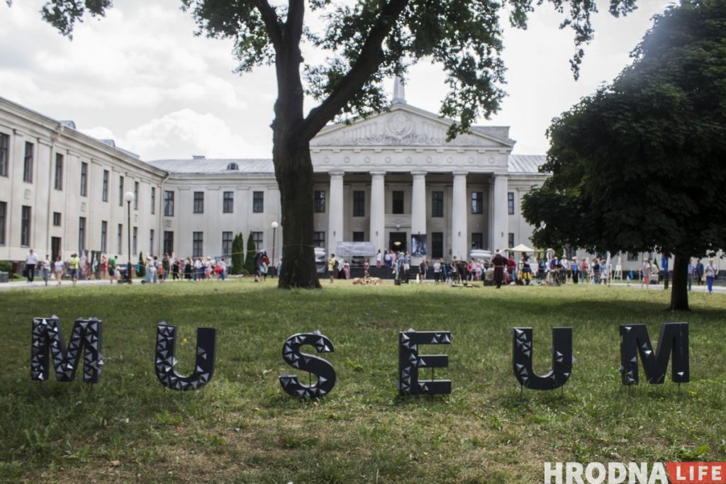 Магазин и музейное кафе для интеллигенции. Что появится в Новом замке?