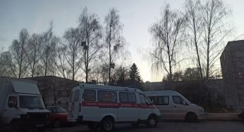 «Ходил, кашлял». Односельчане насильно вызвали скорую соседу