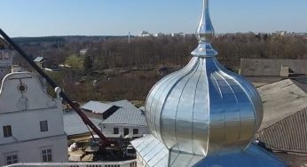 Экскурсия (вокруг) одного дома. Купол Старого замка