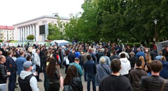 «Меньше 1000 подписей мы не собирали». Гродно стал первым городом, куда привезли Светлану Тихановскую