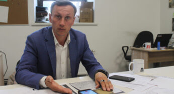 «Проведена профилактическая беседа». Активист добивается наказания нападавших от милиции