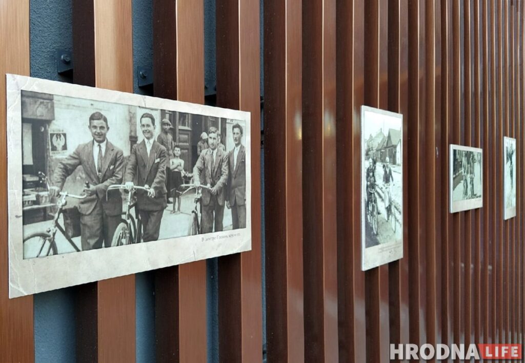 На фасаде “Kazzarma Mall” появились фотографии гродненцев межвоенного периода На фасаде “Kazzarma Mall” появились фотографии гродненцев межвоенного периода