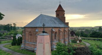 Палац у лясных джунглях, пешы мост і найвышэйшы млын Беларусі: падарожжа на 12 цікавостак за 1 дзень
