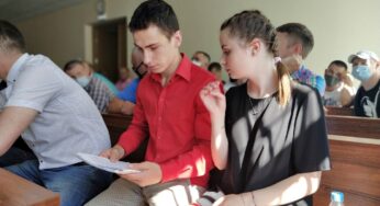 «Защищался как мог, но все равно виноват». Гродненца, которого задержали с Тихановским, оштрафовали на 810 рублей