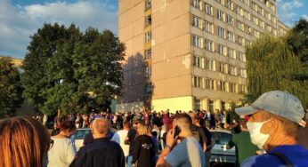 В Гродно в городе задержали больше 20 рабочих «Гродно Азот». Коллеги пришли за ними к РОВД