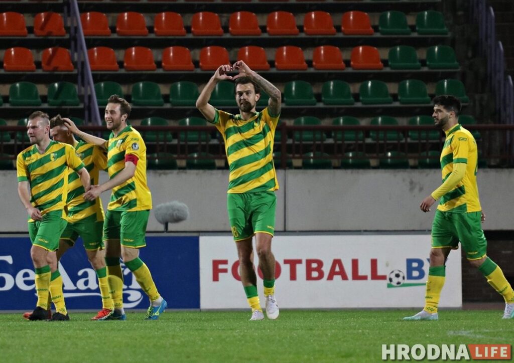 Гродненские футболисты поддержали белорусских спортсменов и выступили против насилия Гродненские футболисты поддержали белорусских спортсменов и выступили против насилия