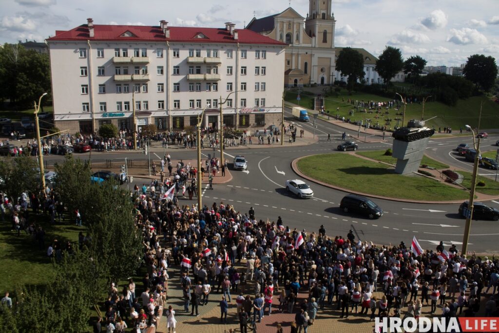 Гродненский аналог “хороводного дела”: за одну акцию протеста в сентябре 2020 года судят десятки человек