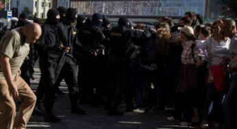 16-летнего студента оштрафовали за участие в акции протеста и поставили на учет в милиции