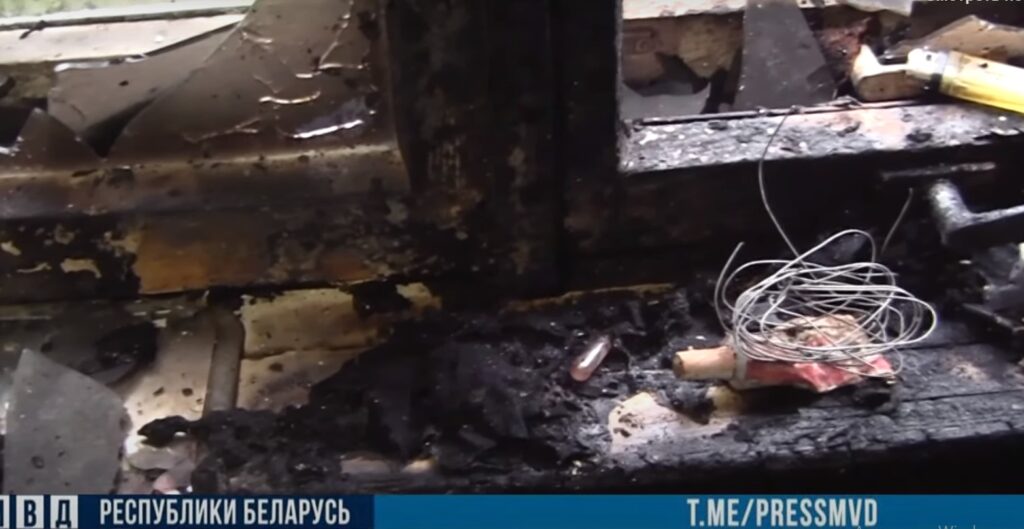 В Гродно горела квартира напротив РОВД: милиционеры спасли хозяев и тушили огонь до приезда МЧС В Гродно горела квартира напротив РОВД: милиционеры спасли хозяев и тушили огонь до приезда МЧС