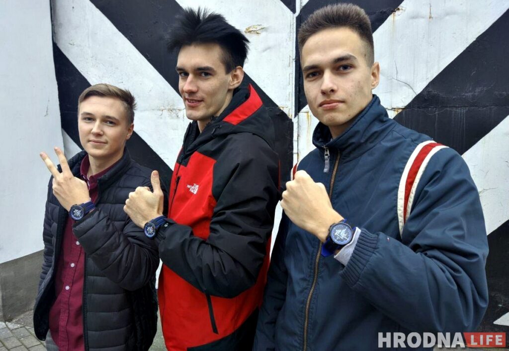 Часы протеста. Как позабытая идея актера из Щучина обрела новую жизнь после выборов часы с Погоней, Узник, Окрестина, Вячеслав Сикора