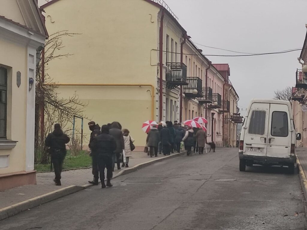 Гродненские пенсионеры вышли на Марш мудрости