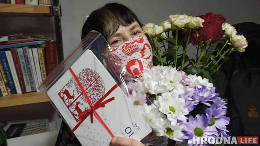 Калядныя конікі – таксама “Пагоня”. У Гродне адкрылі навагоднюю выставу Валянціны Шоба Калядныя конікі – таксама “Пагоня”. У Гродне адкрылі навагоднюю выставу Валянціны Шоба