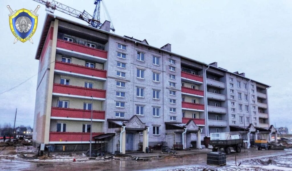 В Новогрудке погиб рабочий: не использовал страховку В Новогрудке погиб рабочий: не использовал страховку