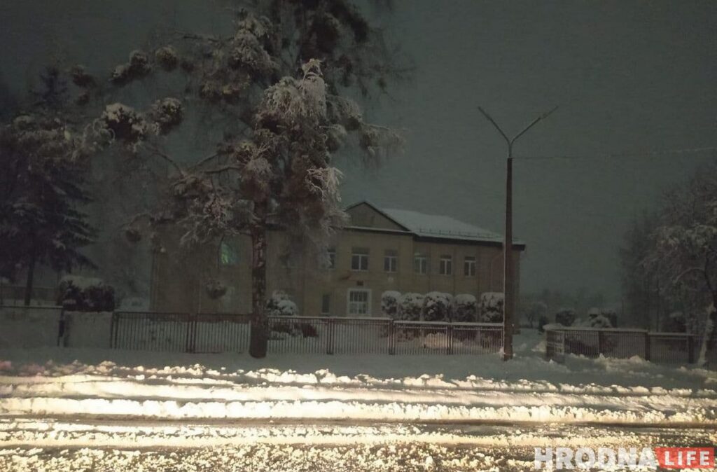 Жители Лососно остались без электричества из-за погоды Школа №19 в Лососно