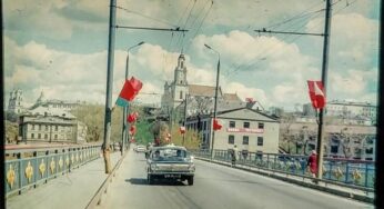 На помойке в Гродно нашли старые фото и пленки. Кому они принадлежали?