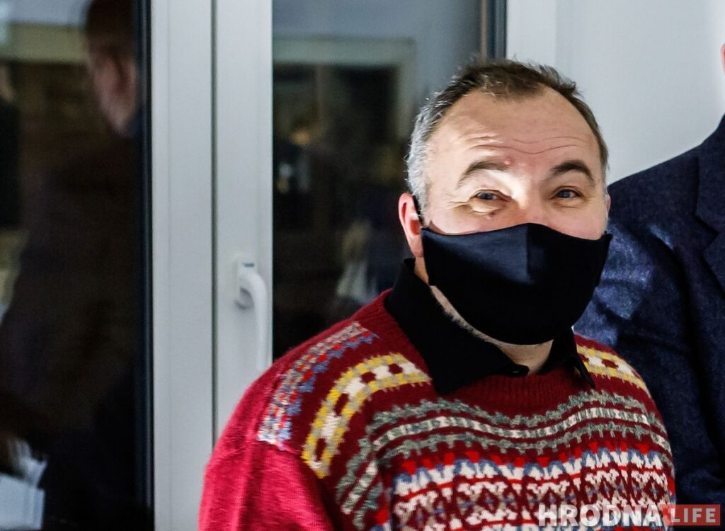 “Меня копируют, значит я чего-то стою”. Выставка Юрия Яковенко “Безвременье” открылась в Гродно Выставка графики Юрия Яковенко “Безвременье”