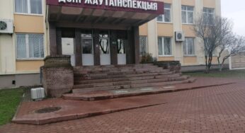 В Гродно задержали мужчину — он снял очереди в ГАИ