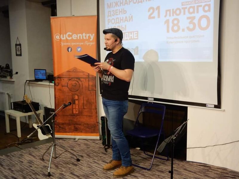 Семью Алеся Денисова вызывали в СК. Они дали подписку о неразглашении Семью Алеся Денисова вызывали в СК. Они дали подписку о неразглашении