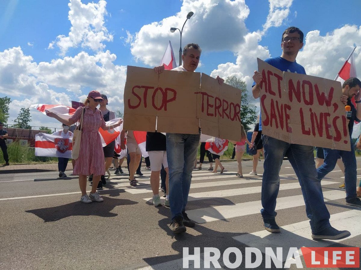 Пикет на польско-белорусской границе: протестующие блокировали дорогу, Латушко передал требования Совмину