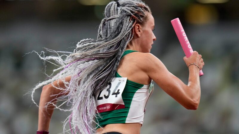 “Эмоции переполняют!” Гродненка Александра Хильманович бежала эстафету 4 по 400. Ту самую, от которой отказалась Тимановская Александра Хильманович на эстафете 4 по 400 на Олимпиаде в Токио. Фото: AP Photo/Petr David Josek