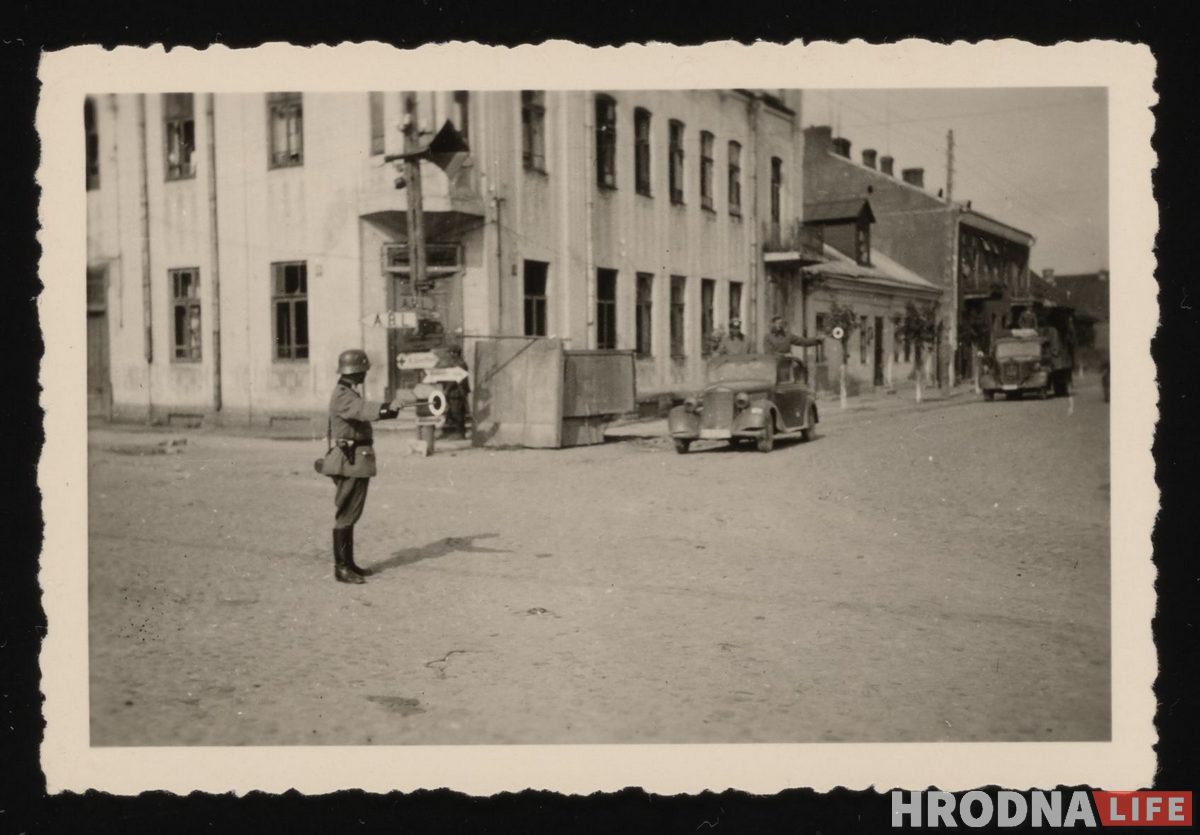 Разрушенный город и очереди евреев: смотрите уникальные снимки Гродно, которые сделал немецкий полицейский 80 лет назад