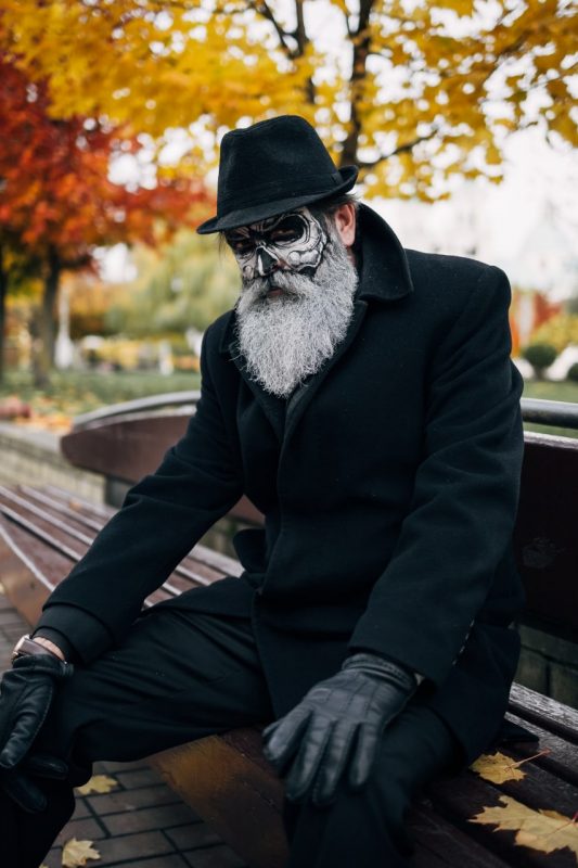 “Борода – не показатель”. Бородатые из Гродно репетировали Хэллоуин, чтобы помочь детям