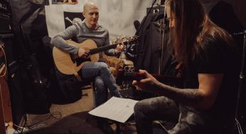 «Бывших гитаристов не бывает». Артём «Колян» Пузыня заново записал альбом, над которым работал 10 лет назад