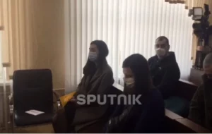 Суд над Софией Сапегой в Гродно закрыли. Возле суда - милиционеры в форме и гражданском (обновлено) Суд над Софией Сапегой в Гродно закрыли. Возле суда - милиционеры в форме и гражданском (обновлено)